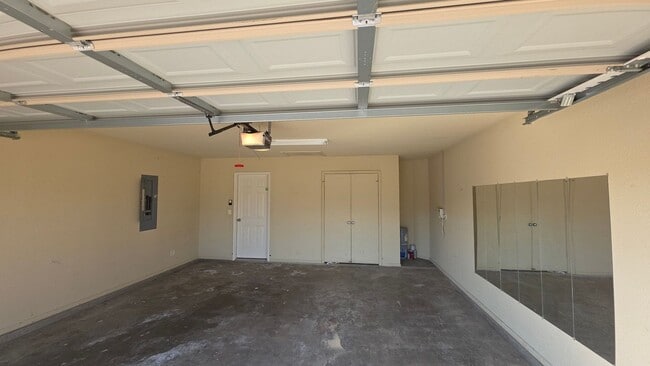 Building Photo - Clean 3 bed 2 bath  - Owasso schools