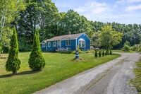 Building Photo - 333 Old County Rd