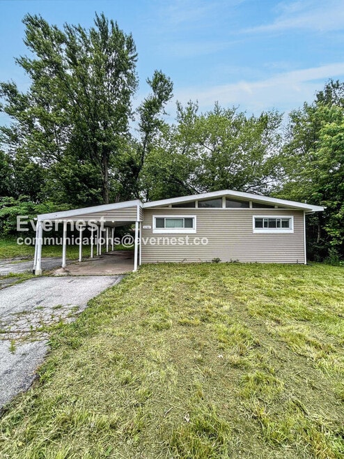 Building Photo - 1130 Trampe Ave