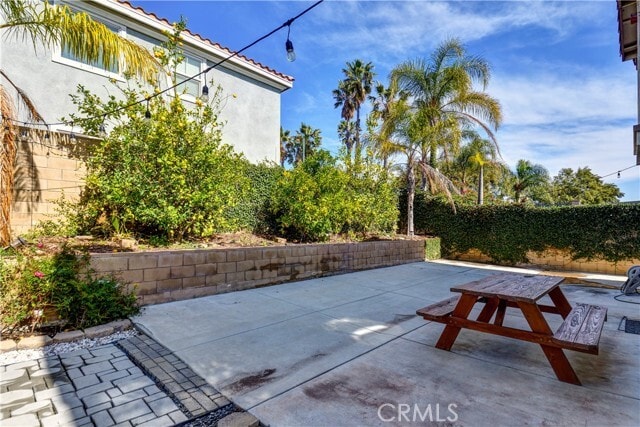 Building Photo - 16442 El Revino Dr