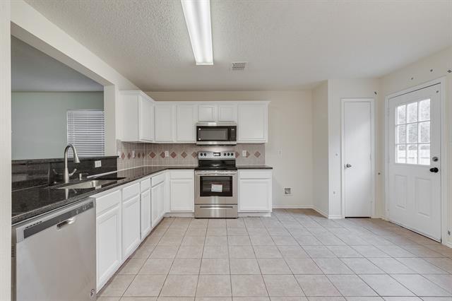 Building Photo - 1428 Atkins St