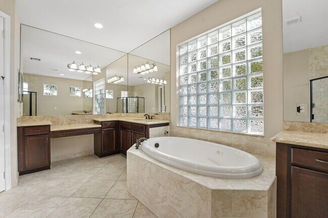 Building Photo - 8256 Savara Streams Ln