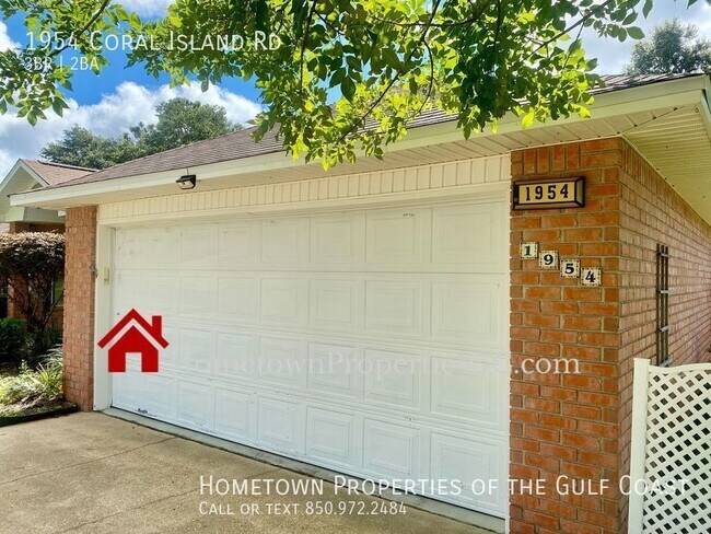 Building Photo - POOL HOME near Naval Air Station Pensacola!