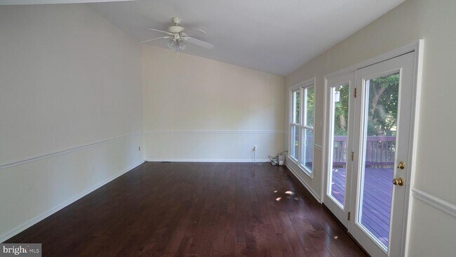 Building Photo - 10854 Monticello Ct