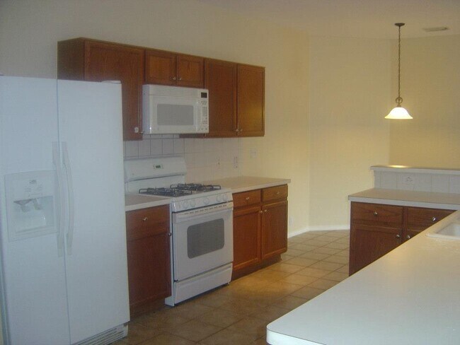Building Photo - 1202 Heritage Hill Cove