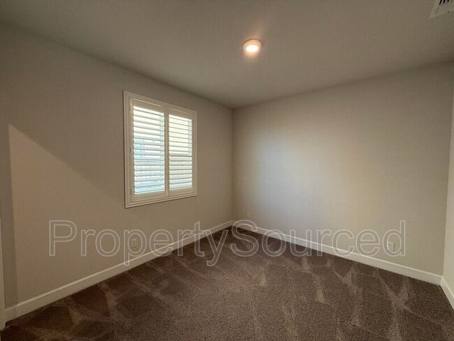 Building Photo - 1978 Memorial Ln