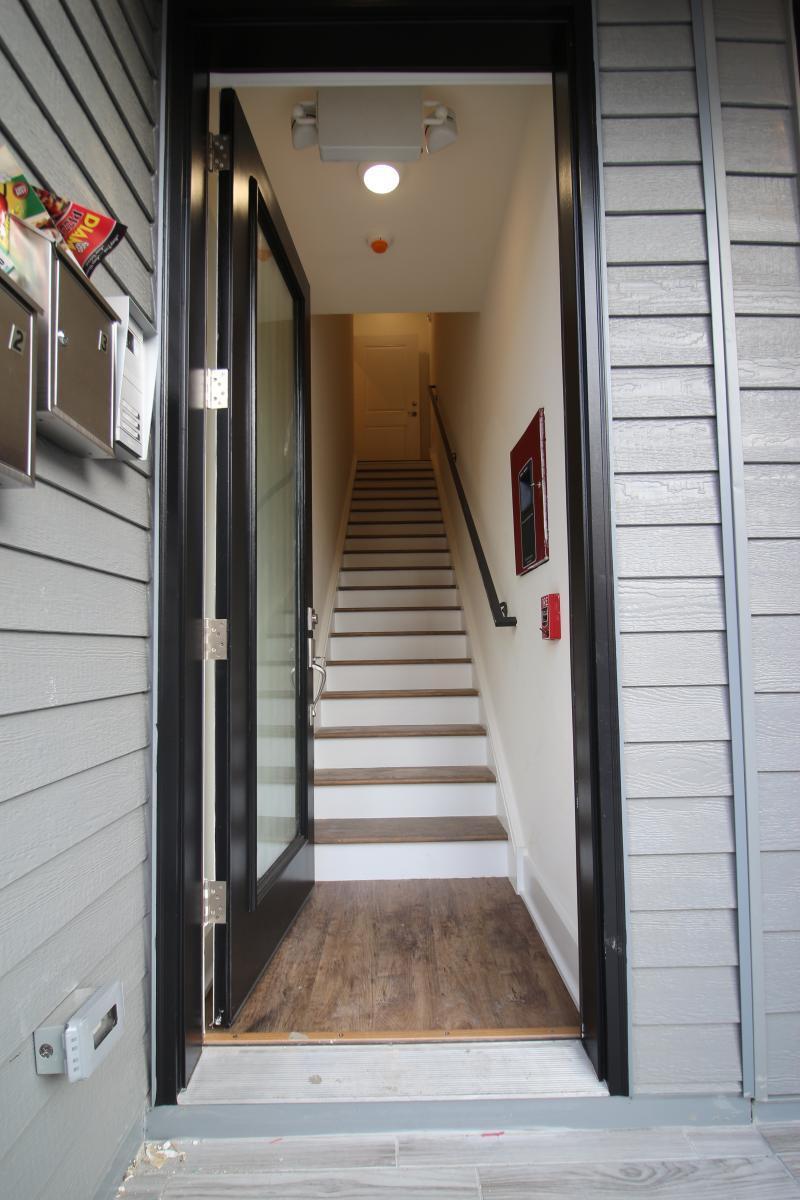 Building Photo - 1241 N 5th St