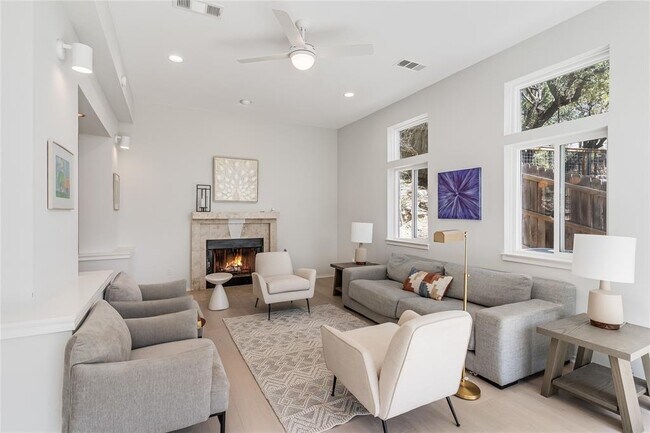Building Photo - 5606 Sedgefield Dr