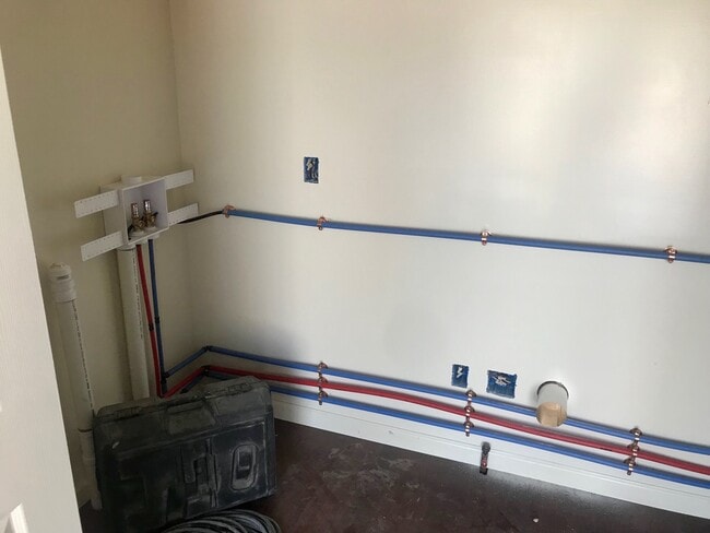 Building Photo - Remodeled 3 Bed/1 Bath Ranch in Burton