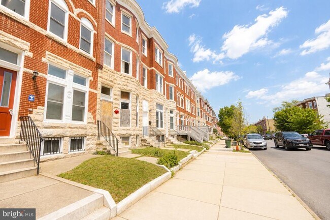 Building Photo - 1922 W Baltimore St