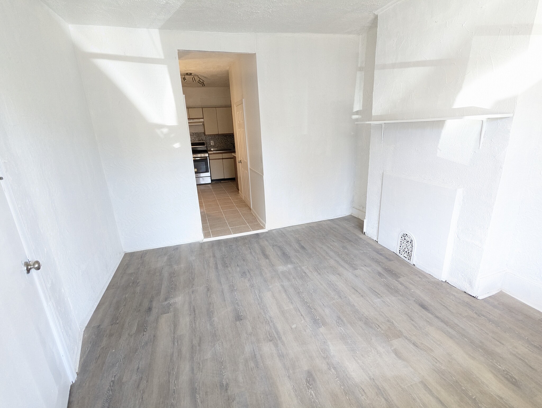 Living room - 5833 Crittenden St