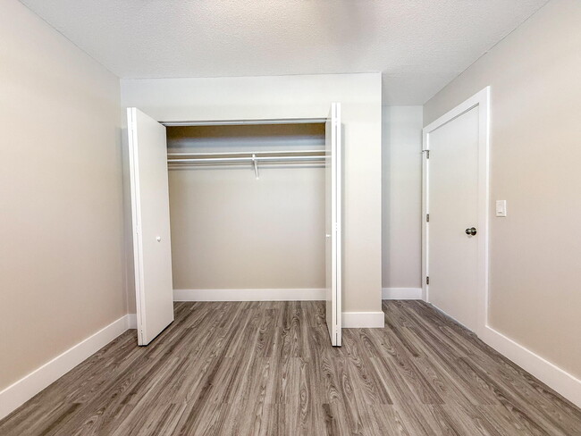 Building Photo - 1500 Forest Hill Blvd