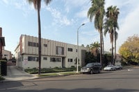 Primary Photo - Ross Manor