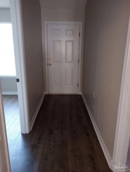 Building Photo - 4045 Glenway Dr