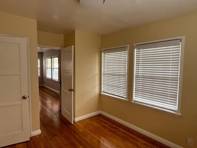 Building Photo - 3 Bedrood/ 2 Bath Home in Alhambra