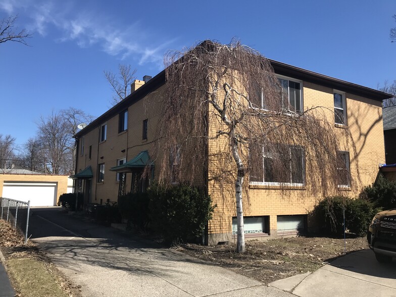 Building Photo - 1354 Amherst St