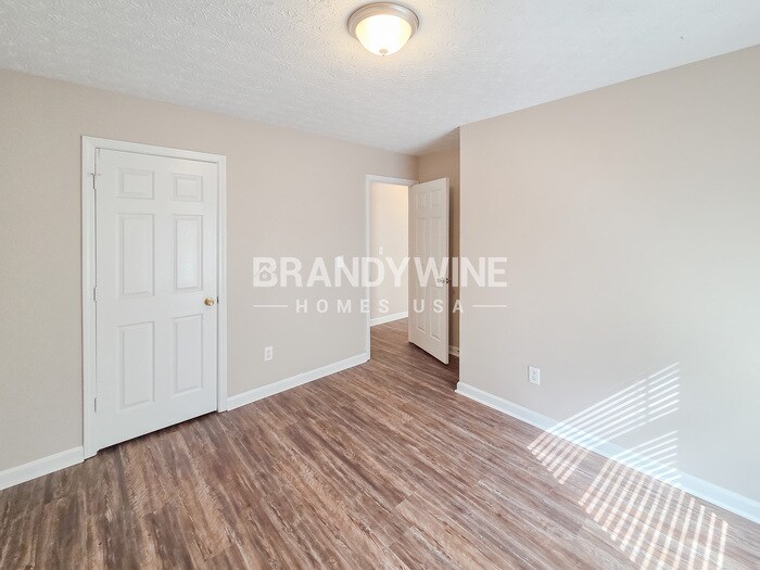 Building Photo - 2900 Rosecommons Dr