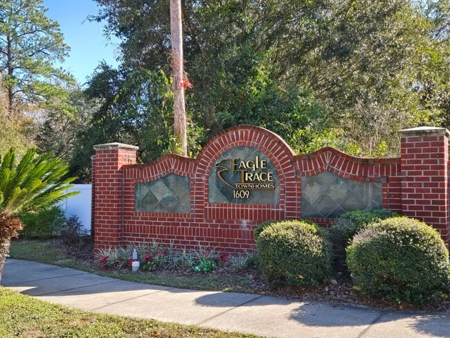 Building Photo - 3/2.5 Eagle Trace Townhome