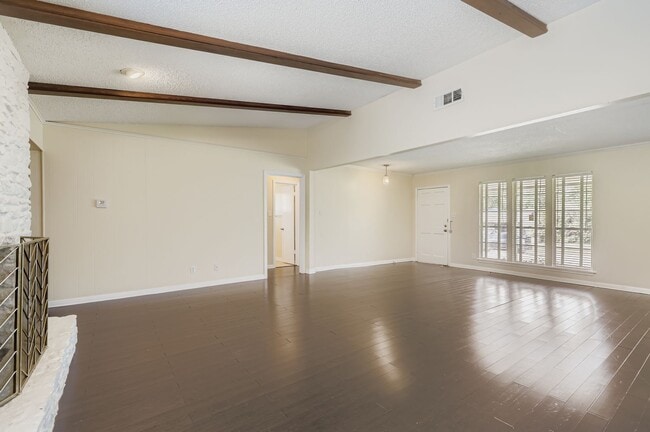 Building Photo - 5313 Basswood Ln