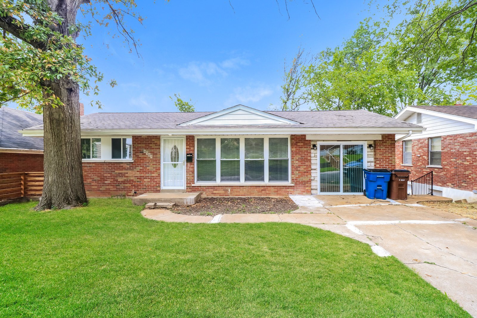 Building Photo - 4507 June Ave