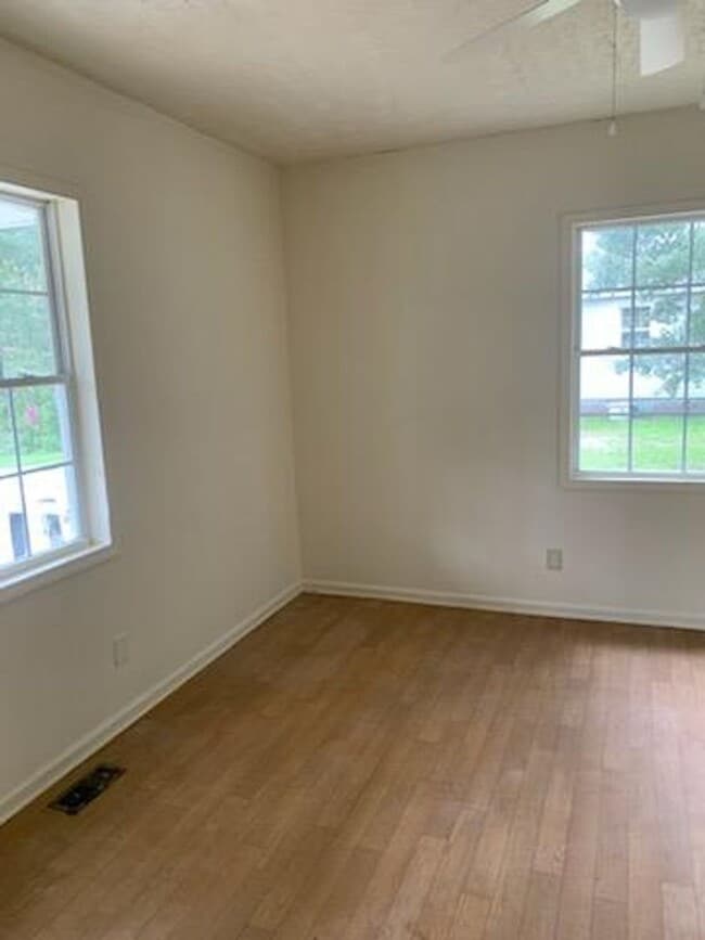 Building Photo - 2 Bedroom House located in Rockingham, NC