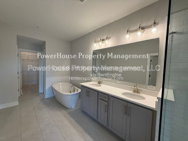 Building Photo - 1190 Harper Dr