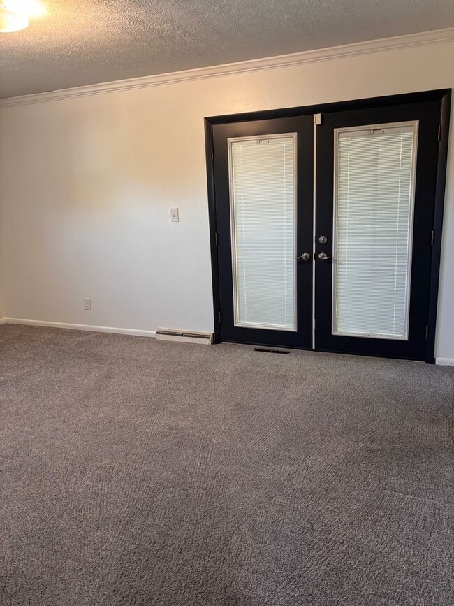 Building Photo - Single Family Home located in North Hills....