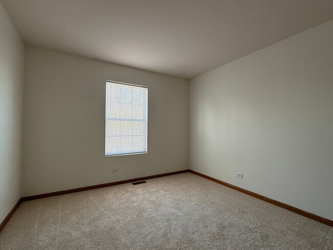 Building Photo - 4555 Camden Ln