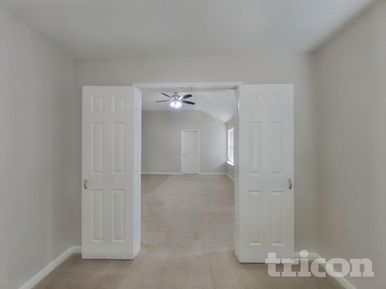 Building Photo - 4842 Dahlia Terrace