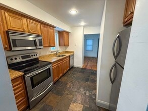 Building Photo - 250 Dudley St