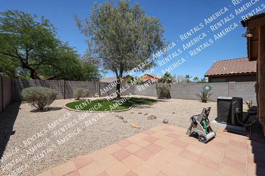 Building Photo - 36322 W Alhambra St