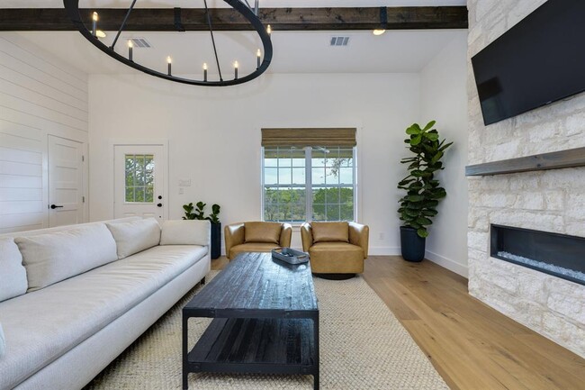 Building Photo - 24236 Spur Trail