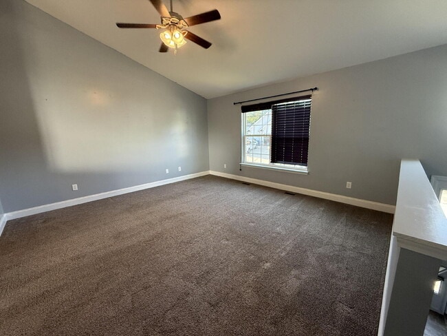 Building Photo - Wonderfully updated split foyer homes loca...