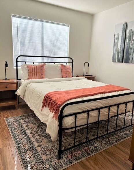 Building Photo - 53170 Avenida Diaz