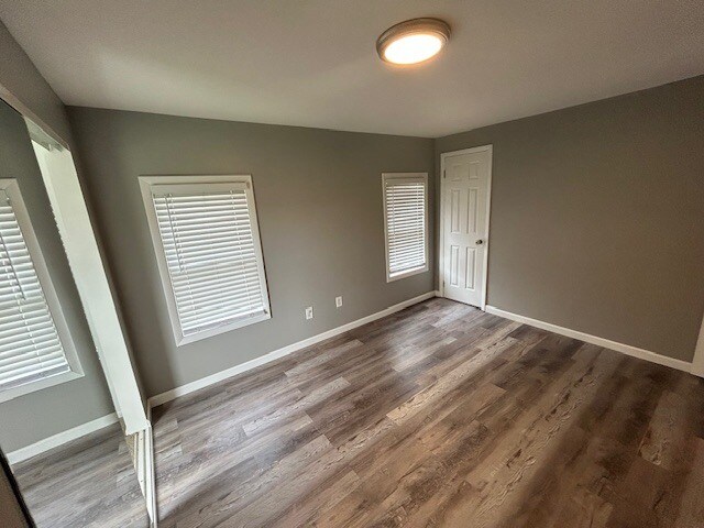 Building Photo - 330 E Chestnut St