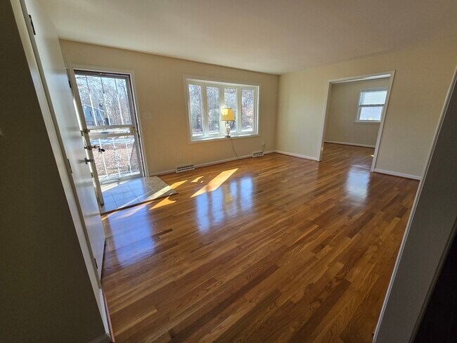 Building Photo - 20716 Vernetta Ln