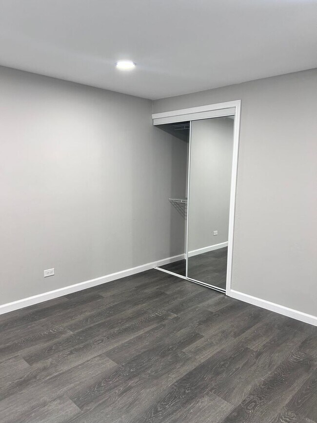 Building Photo - Now Available – Charming 3-Bedroom Home fo...