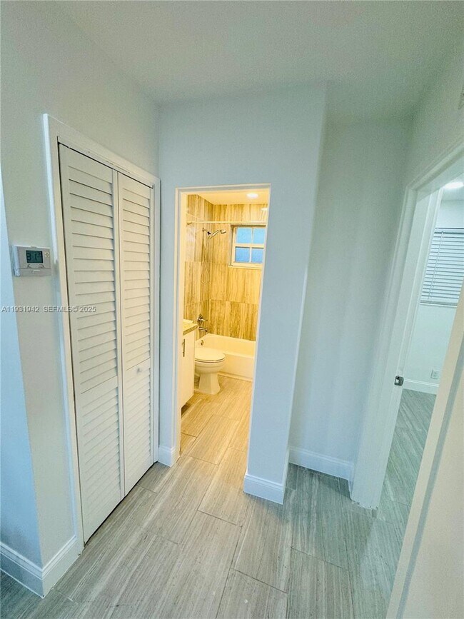 Building Photo - 631 NW 11th Ave