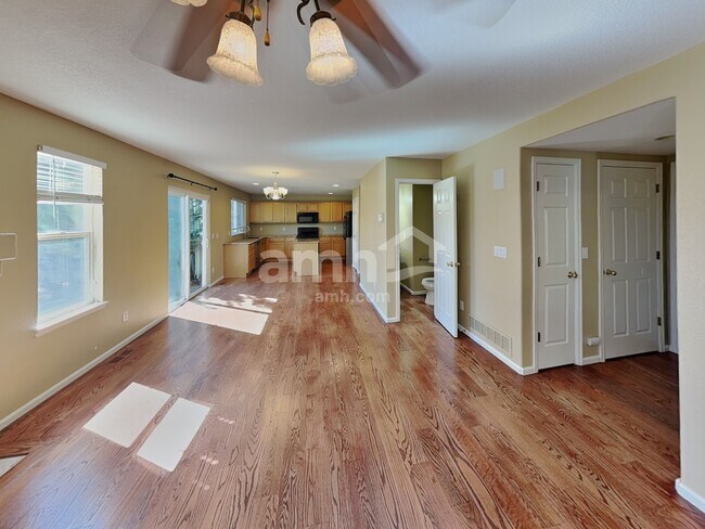 Building Photo - 22414 Quail Run Ln