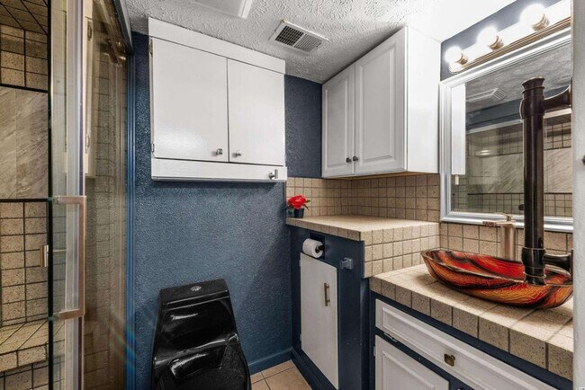 Building Photo - 2000 S Ocean Blvd