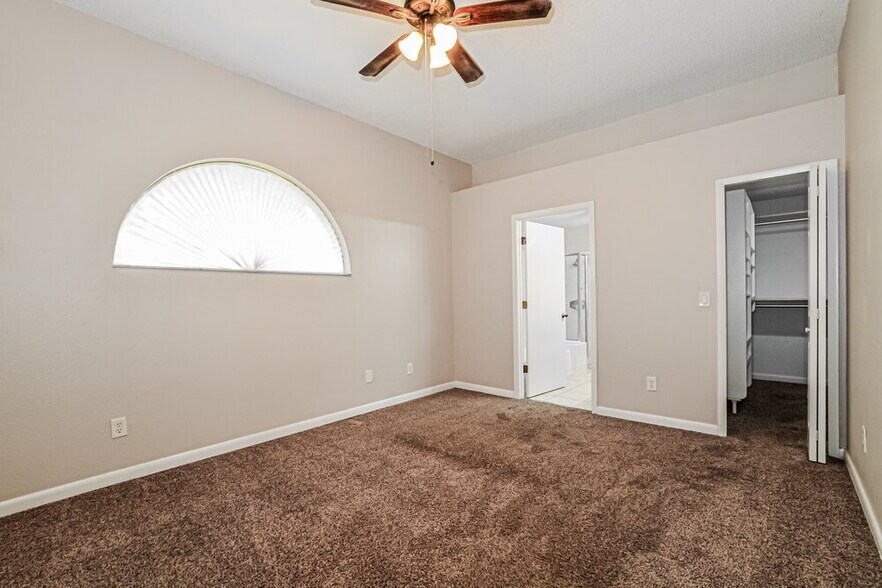 Building Photo - 1096 Manigan Ave