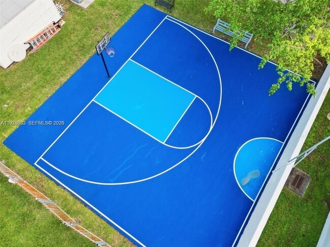 Building Photo - 2461 SW 50th St