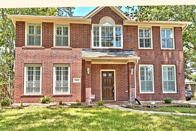 Primary Photo - 15810 Hollow Rock Dr