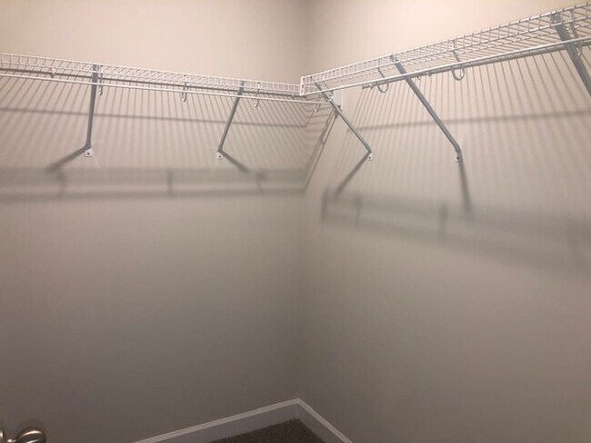 Building Photo - Newer Townhome with 1 Car Garage in Braemar Village! COMING SOON!