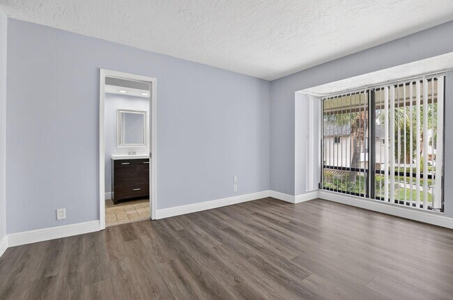 Building Photo - 22847 Ironwedge Dr