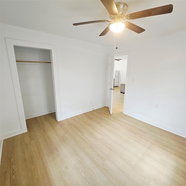 Building Photo - 305 Miles Rd