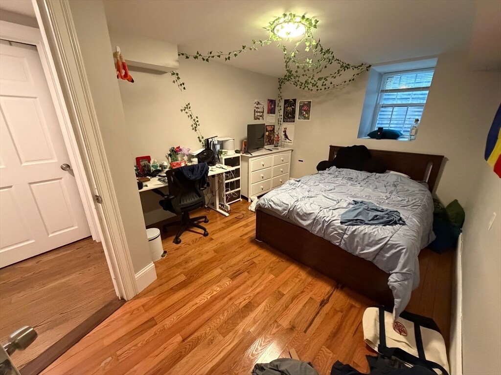 Building Photo - 804 Parker St