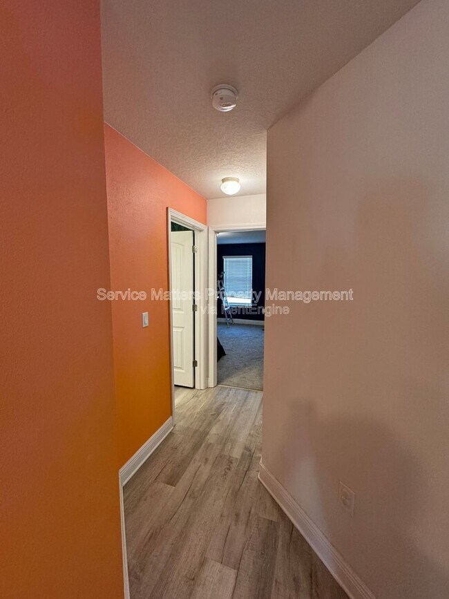 Building Photo - 5622 Burr St