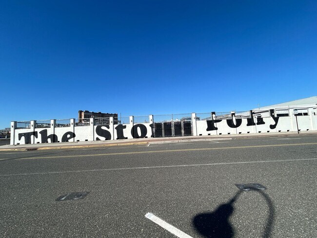 Building Photo - 822 Prospect Ave