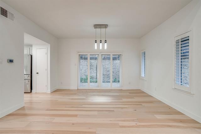 Building Photo - 4201 Clear Lake Cir